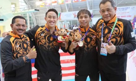 Hamidin diberi penghormatan sampaikan pingat pertama Sukan SEA Vietnam