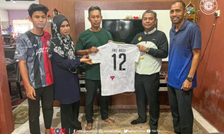 Pengurusan Perak FC ziarah mangsa nahas