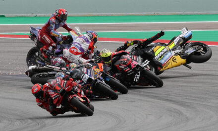 MotoGP Catalunya : Bendera merah dikibarkan, kaki Bagnaia dilanggar semasa perlumbaan