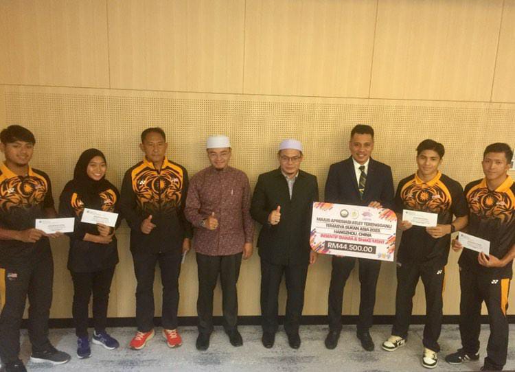 4 pemenang pingat Terengganu di Sukan Asia Hangzhou terima Skim Hadiah Kemenangan