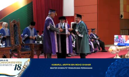 Penolong pengurus skuad Harimau Malaya Kamarul genggam ijazah sarjana UMPSA