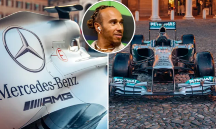 Mercedes lama dipandu Lewis Hamilton pada 2013 dilelong RM87.25 juta