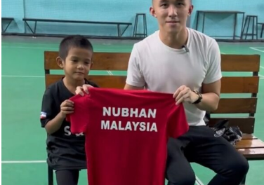 Adik Nubhan viral dapat hadiah dari pempengaruh media sosial Sabah