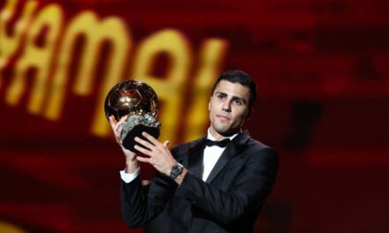 Rodri rangkul trofi Ballon d’Or