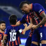 Raja Muda Johor beraksi mesra dengan pemain-pemain JDT